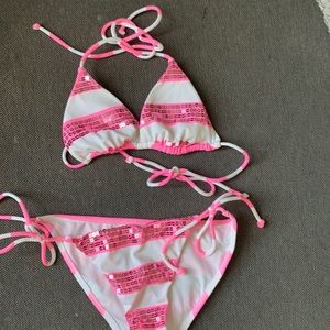 Victoria’s Secret XS bikini 👙 NWOT pink & white stripes & sequins
